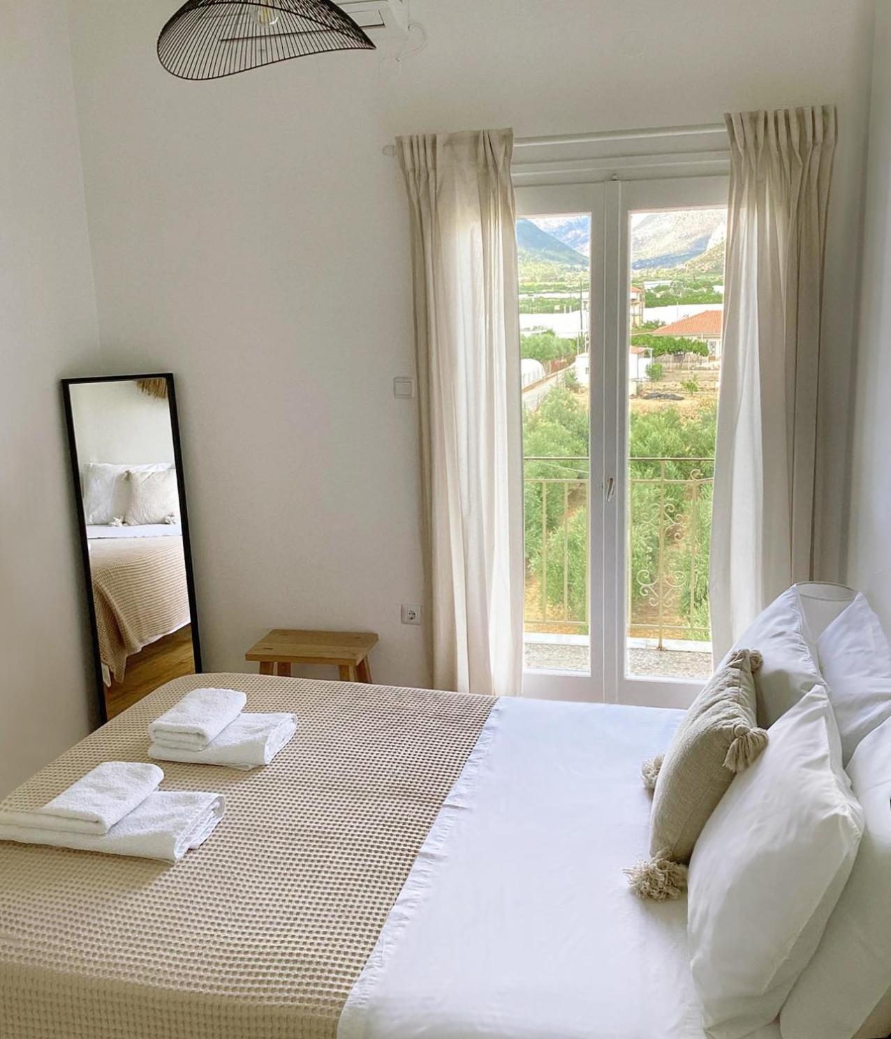 Thassa Beach Apartment No6 Leonídion エクステリア 写真